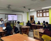 에세이 클럽 (Essa…